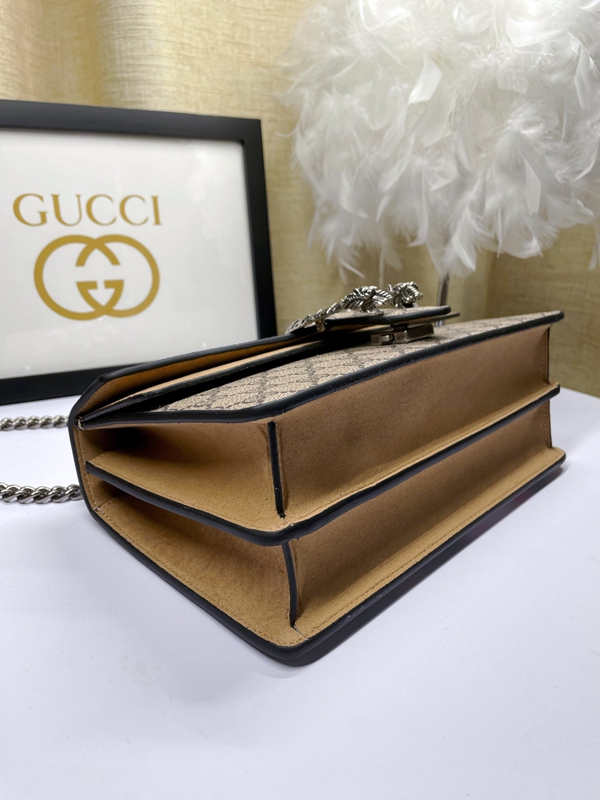 激安グッチバッグコピー着用イメージ